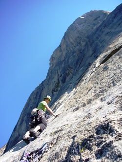 Словенская скалолазка Мартина Чуфар прошла на Эл Капитане маршрут  братьев Хуберов "Golden Gate" (Альпинизм, калифорния, свободное лазание, йосемиты, словения)