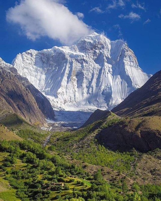 Прекрасная вершина в Пакистане (Альпинизм)