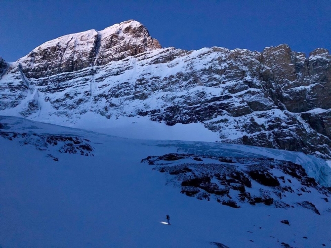 Австрийские альпинисты Давид Лама, Хансйорг Ауэр и американец Джесс Роскелли пропали без вести (Альпинизм)