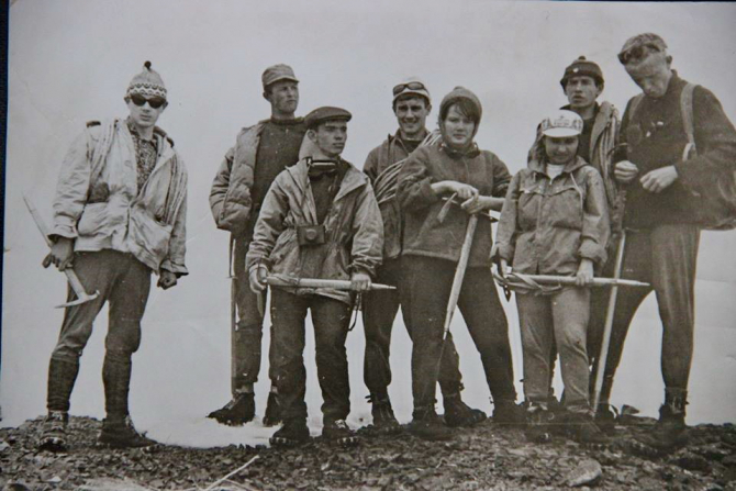 История Киргизского альпинизма. ()