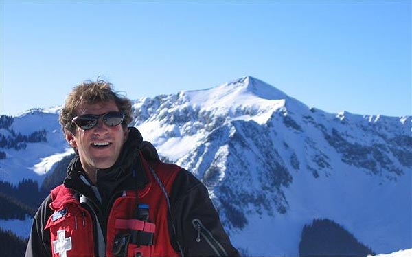 Канадская альпинистка получила награду за спасение женщины на Эвересте. (Альпинизм, спасработы, люди)