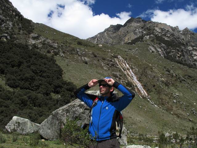 Юрий Кошеленко идет на штурм вершины Huantsan: высота - 6395 м. Стена - 1500 м. (Альпинизм, перу, bask)