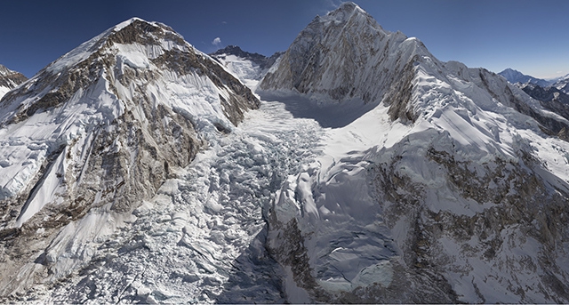 Интерактивный сайт об Эвересте (кхумбу)