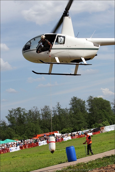Вертолетные гонки на Кубок Карлсона (Воздух, соревнования, пилотаж, полет, аэросоюз, вертолетный спорт)