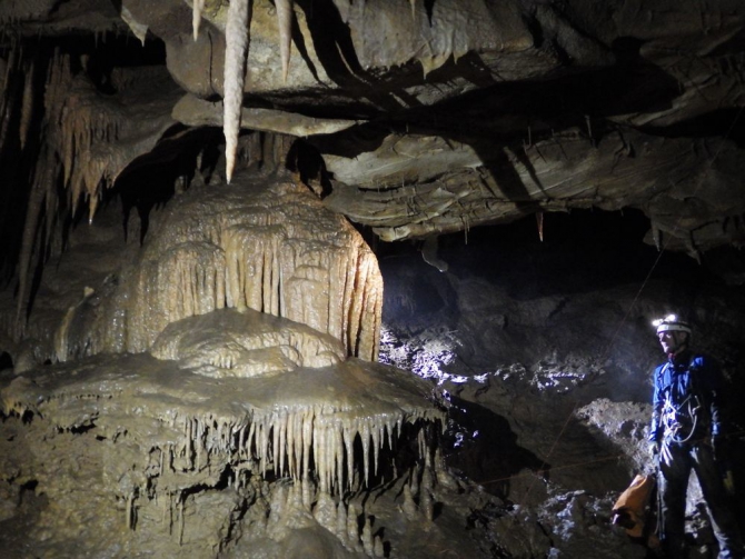 Новые открытия в пещере Нахимовская, Караби, Крым (Горный туризм, свой путь, спелеология)