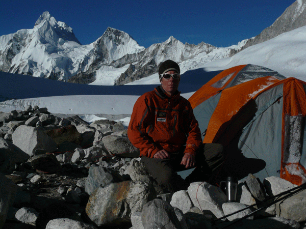 Роберт Яспер пережил ледовый обвал на Чо Ойю. (Альпинизм, экспедиции, чо-ойю, 2007, тибет)