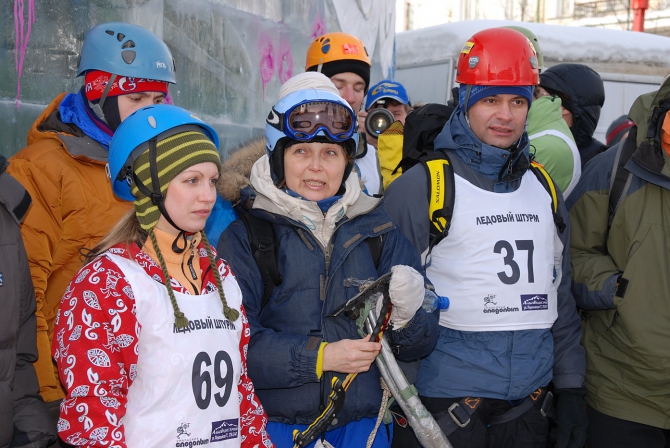 Фото отчет Ледовый штурм 2010 в Екатеринбурге (Альпинизм, ледолазание, альпинизм)
