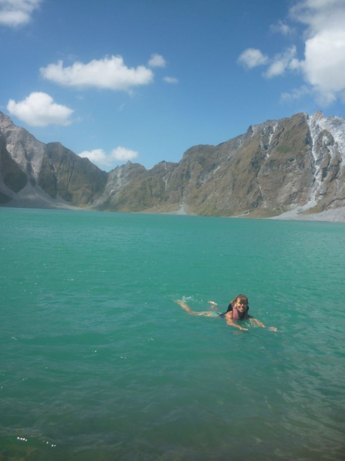 Вы когда-нибудь плавали в озере в кратере активного вулкана? Нет?!!Тогда вам на Филиппины! Вулкан Пинатубо