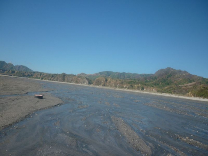 Вы когда-нибудь плавали в озере в кратере активного вулкана? Нет?!!Тогда вам на Филиппины! Вулкан Пинатубо