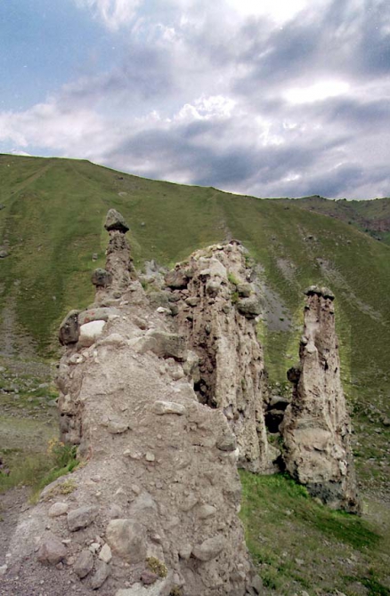 Каменное зодчество Эльбруса.