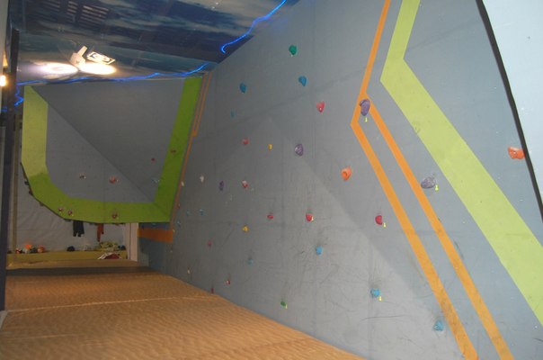 Новый скалодром в Королеве открыт! (Альпинизм, скалолазание, korolev climbing school)