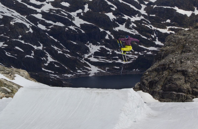 «Книга гор 3D» – Норвегия (Горные лыжи/Сноуборд, видео, фильм, премьера, горные лыжи)