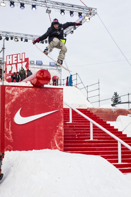 1 февраля на ВВЦ состоялся уникальный джиббинг-контест Nike Helipark (Горные лыжи/Сноуборд)