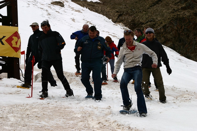 Red Fox Elbrus Race: завтра старт забега на Эльбрус - вести с полей (Снегоступинг, гонка, гарабаши)