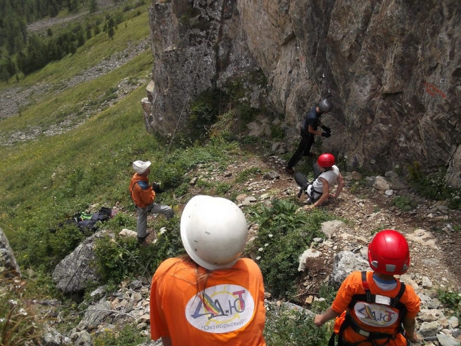 Хроники Новосибирского альпинизма: июль-август 2014 в Актру, детская смена. (дети)