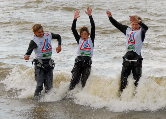 Балтийский Кубок 2008: виндсерфинг на Золотом пляже (Вода, зеленогорск)