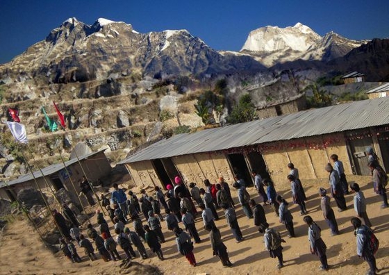 Школа в Непале.