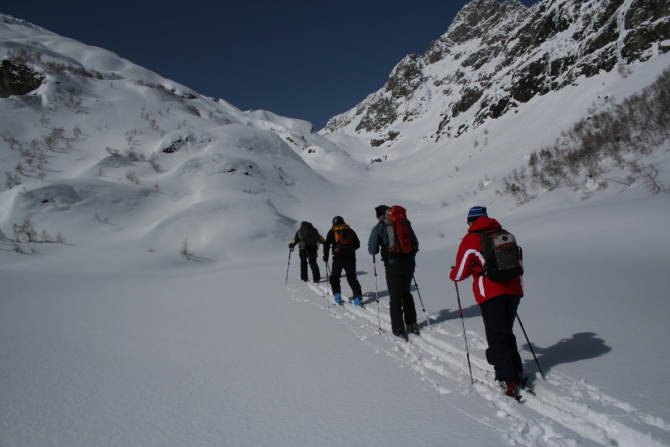 Ски-тур в Домбае зимой в 2015 году.