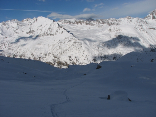 Ски-тур в Итальянских Альпах с 1 по 8 марта 2015 . Gran Paradiso по Северной Стене 4Б - спуск на лыжах по 1Б. (альпы, Gran-Paradiso)