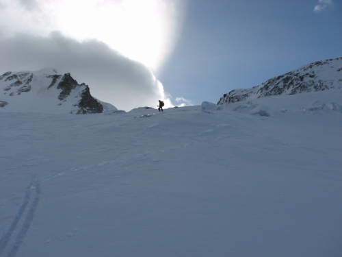 Ски-тур в Итальянских Альпах с 1 по 8 марта 2015 . Gran Paradiso по Северной Стене 4Б - спуск на лыжах по 1Б. (альпы, Gran-Paradiso)