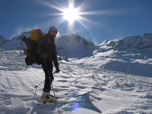 Ски-тур в Итальянских Альпах с 1 по 8 марта 2015 . Gran Paradiso по Северной Стене 4Б - спуск на лыжах по 1Б. (альпы, Gran-Paradiso)