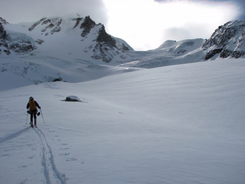 Ски-тур в Итальянских Альпах с 1 по 8 марта 2015 . Gran Paradiso по Северной Стене 4Б - спуск на лыжах по 1Б. (альпы, Gran-Paradiso)