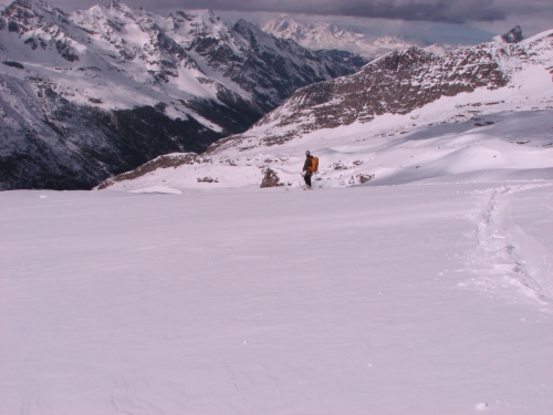 Ски-тур в Итальянских Альпах с 1 по 8 марта 2015 . Gran Paradiso по Северной Стене 4Б - спуск на лыжах по 1Б. (альпы, Gran-Paradiso)