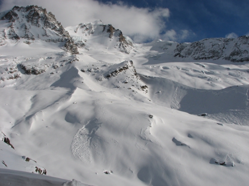 Ски-тур в Итальянских Альпах с 1 по 8 марта 2015 . Gran Paradiso по Северной Стене 4Б - спуск на лыжах по 1Б. (альпы, Gran-Paradiso)