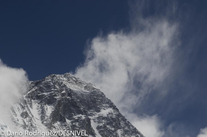 Эверест: весенний сезон без восхождений, впервые с 1987 года (Альпинизм)