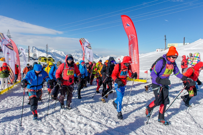 Главное событие Фестиваля Red Fox Elbrus Race 2015 - скоростное восхождение на Западную вершину Эльбруса (5642 м)! (Альпинизм, скайраннинг, вертикальный км, Vertical Kilometer®, 2015 Russian Skyrunner Series®, SkyMarathon® - Mt Elbrus)