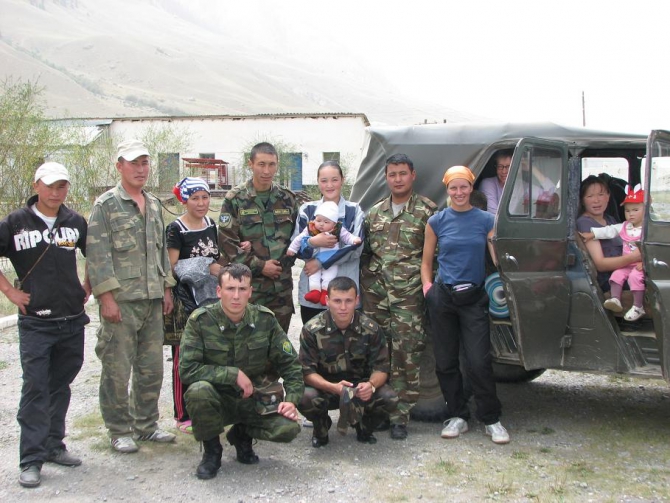 Треккинг под Хан-Тенгри (Горный туризм, тюз, аджайло, киргизия)