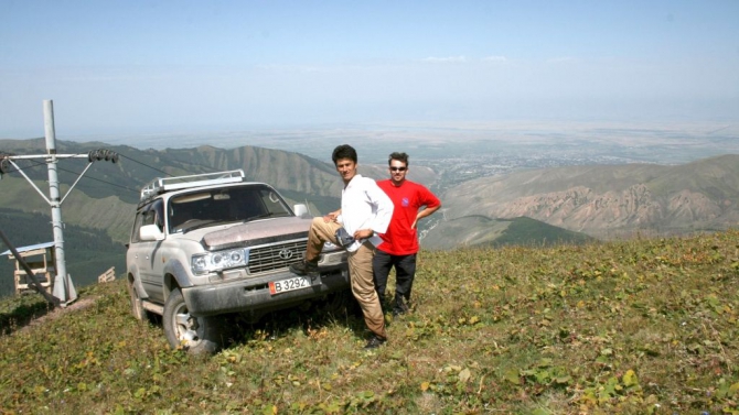 2000 км по горам Кыргызстана. Часть 3. (Бэккантри/Фрирайд, параплан, фото)