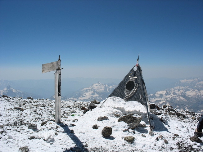 f654x654px-Mount_Elbrus_9