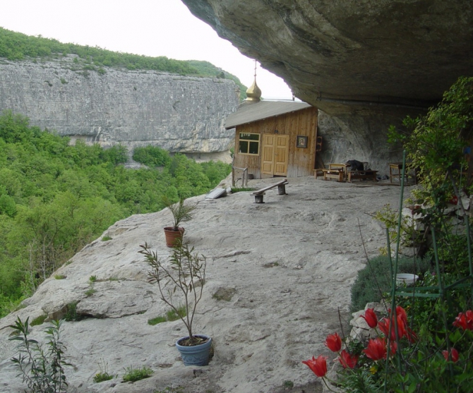 Крым, майские праздники. Балаклава-Ялта-Бахчисарай. (Туризм, трекинг, поход, пещерные города)