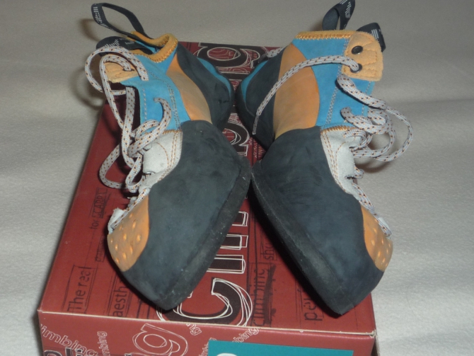 Скальные туфли "Scarpa Techno X" размер 42,5 - стоимость 5000 руб.