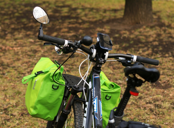 Обзор и тестирование велосипедного оборудования Thule Pack’n Pedal (велотуризм, велопоход, багажник, крепление, сумки, велосумки, смартфон, планшет)