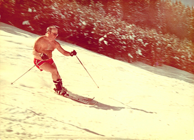 " Там, где лыжники летят по снегу, где неистовое солнце...." 1978. (фотоконкурс, фан)