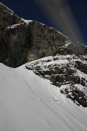 Прыжок на лыжах со скалы высотой 107 метров... (Бэккантри/Фрирайд, fred roar syvertsen)