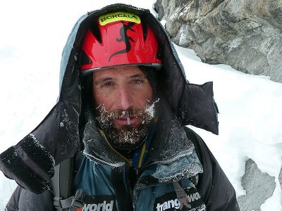 Алекс Чикон собирается в очередную зимнюю экспедицию. (Альпинизм, гималаи, зимние восхождения)