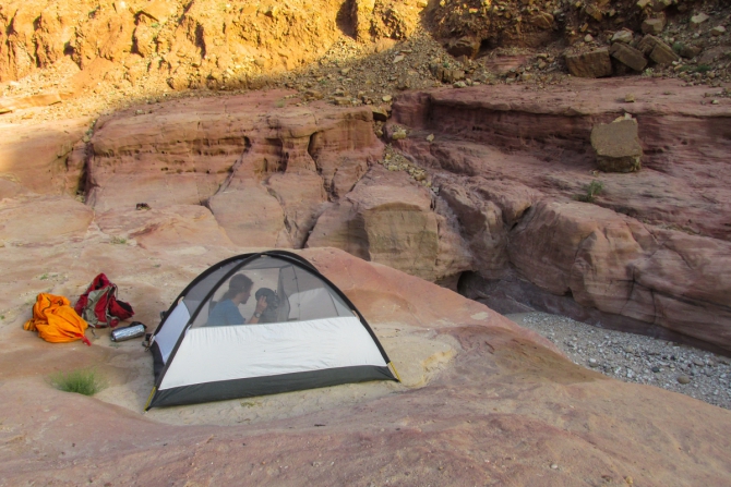 Треккинг и каньонинг в Иордании. Wadi Hasa. Самый длинный пешеходный каньон (Горный туризм)