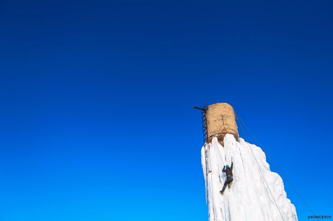 Ледолазание без ледопадов (Ледолазание/drytoolling, альпинизм, iceclimbing, alpinism, climbing, Искра, скалодром)