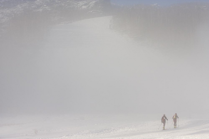 Фото охота за ски-альпинистами. Часть 2. Индивидуалы на трассе. (Ски-тур, магнитогорск, ски тур, фотография)