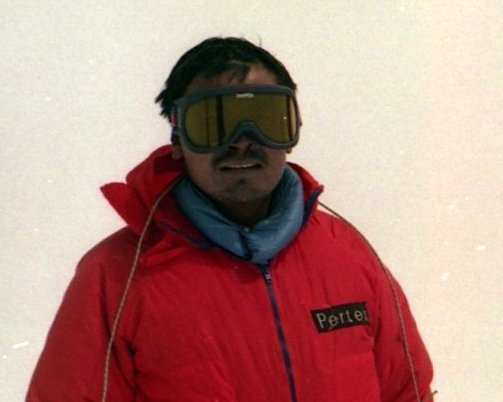 &quot;Альпинисты России идут в зону смерти Эвереста капсулировать вмерзших в лед&quot; (Альпинизм, этика)