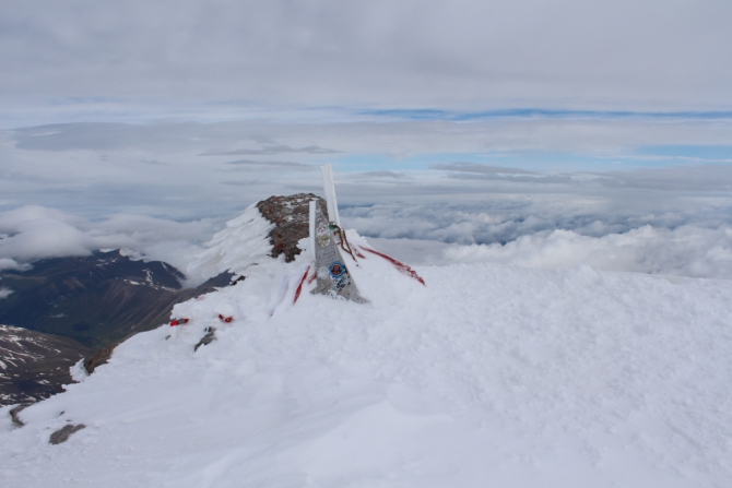 Эльбрус - первая гора соло в непогоду, или не делайте так никогда!!! (Альпинизм)