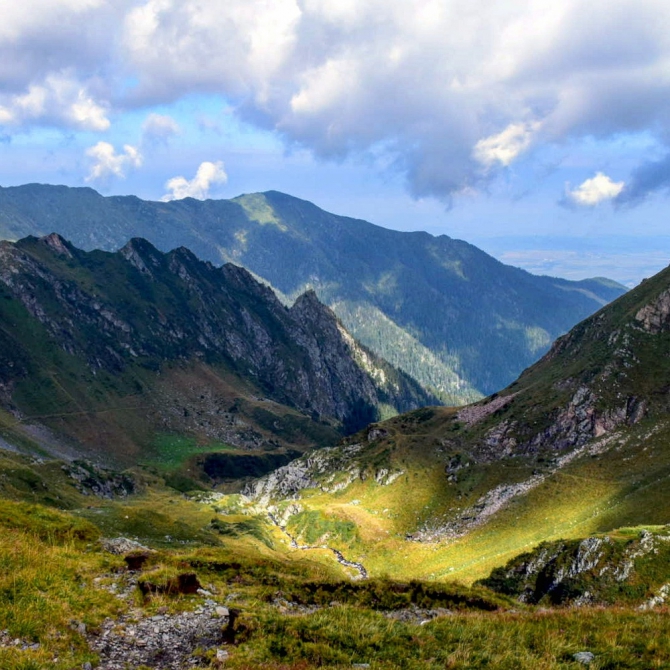Высшая точка Румынии в рамках проекта «Альпинистская Корона Европы» (Альпинизм, Южные Карпаты, Фэгэраш, румыния)