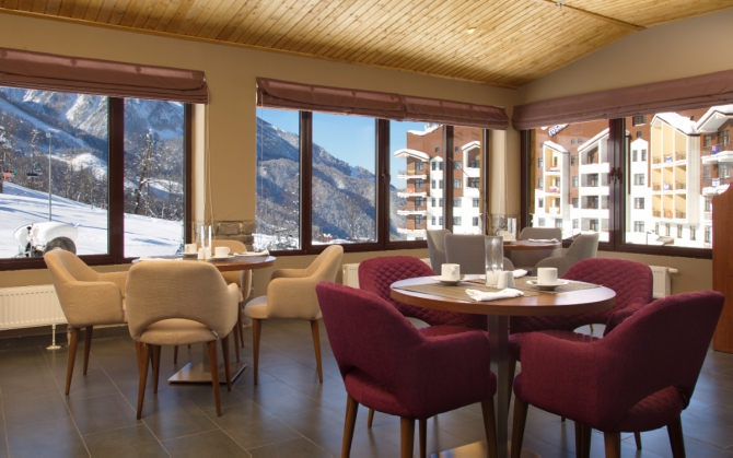 Как выбрать подходящий отель на Роза Хутор? (Горные лыжи/Сноуборд, фрирайд, фестиваль, Tinkoff Rosafest)