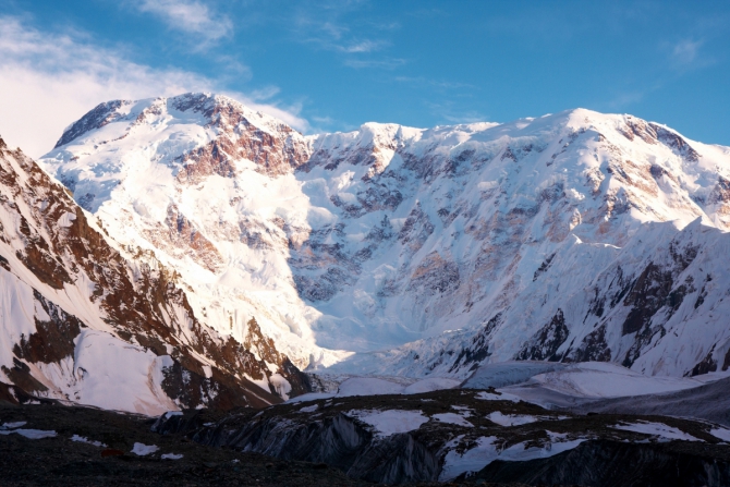 Кыргызстан - страна небесных гор. (Альпинизм, альпинизм в Кыргызстане, горы Кыргызстана)