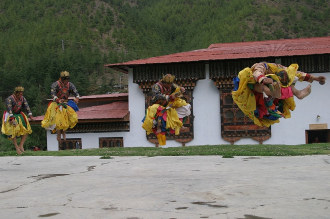 Бутан - страна Громового Дракона. И король не женатый... (Путешествия, тхимпху, паро)