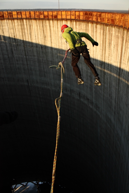 Прыжок внутрь (BASE, прыжки с верёвкой, прыжки с веревкой, rapt, realadventure, рапт, rope-jumping, ropejumping, rope jumping)