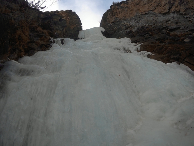 Ущелье Алла - новый район для альпинизма на севере Бурятии. (горы, бурятия, ледолазание, утс, сборы, первопроход, лед, баргузин)